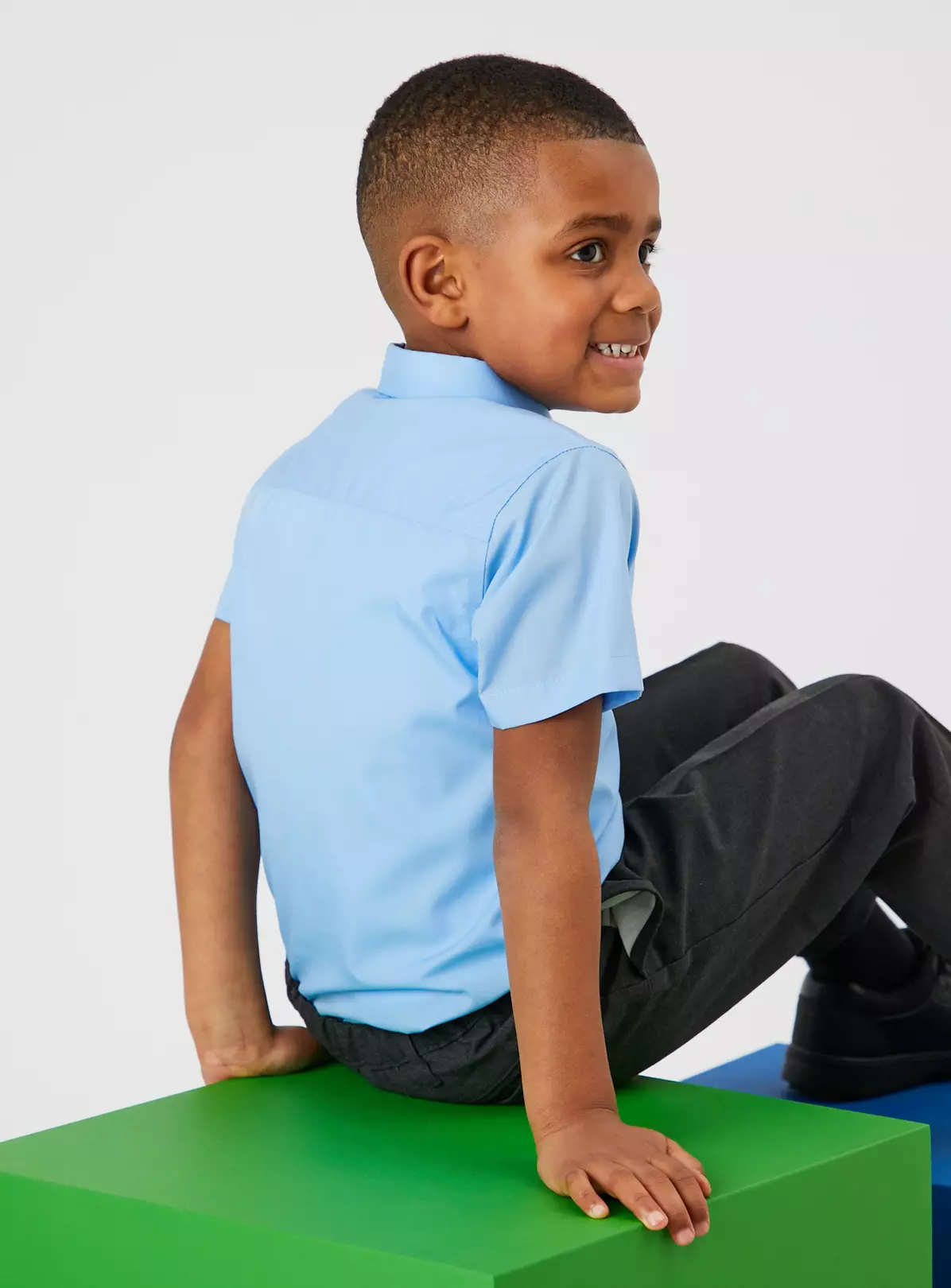 Blue School Short Sleeve Shirt 3 Pack 12 Years 4 Blue School Short Sleeve Shirt 3 Pack 12 Years - Image 2