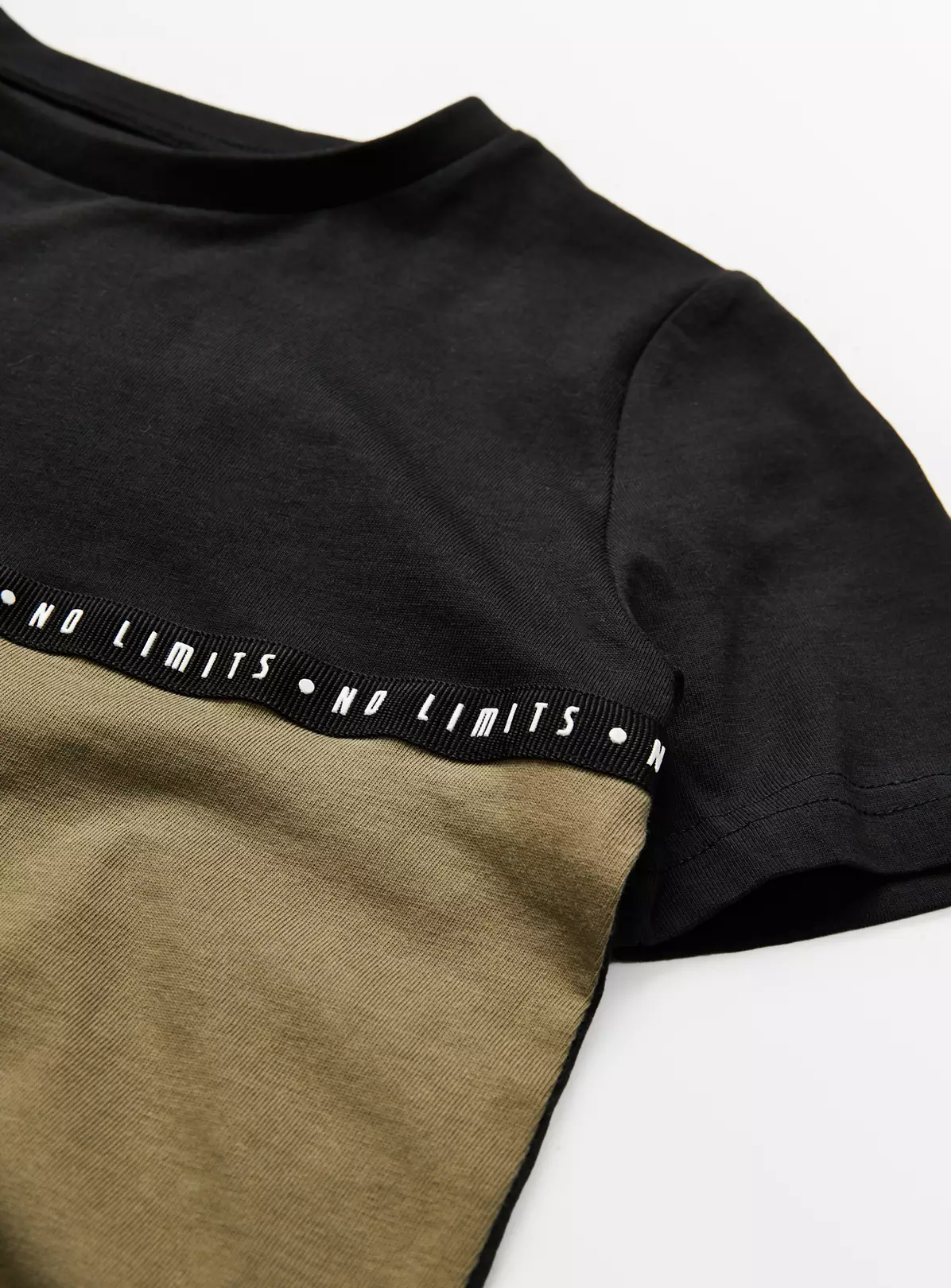 Khaki & Grey Marl T-Shirts 3 Pack3 Years 4 Khaki & Grey Marl T-Shirts 3 Pack3 Years - Image 2