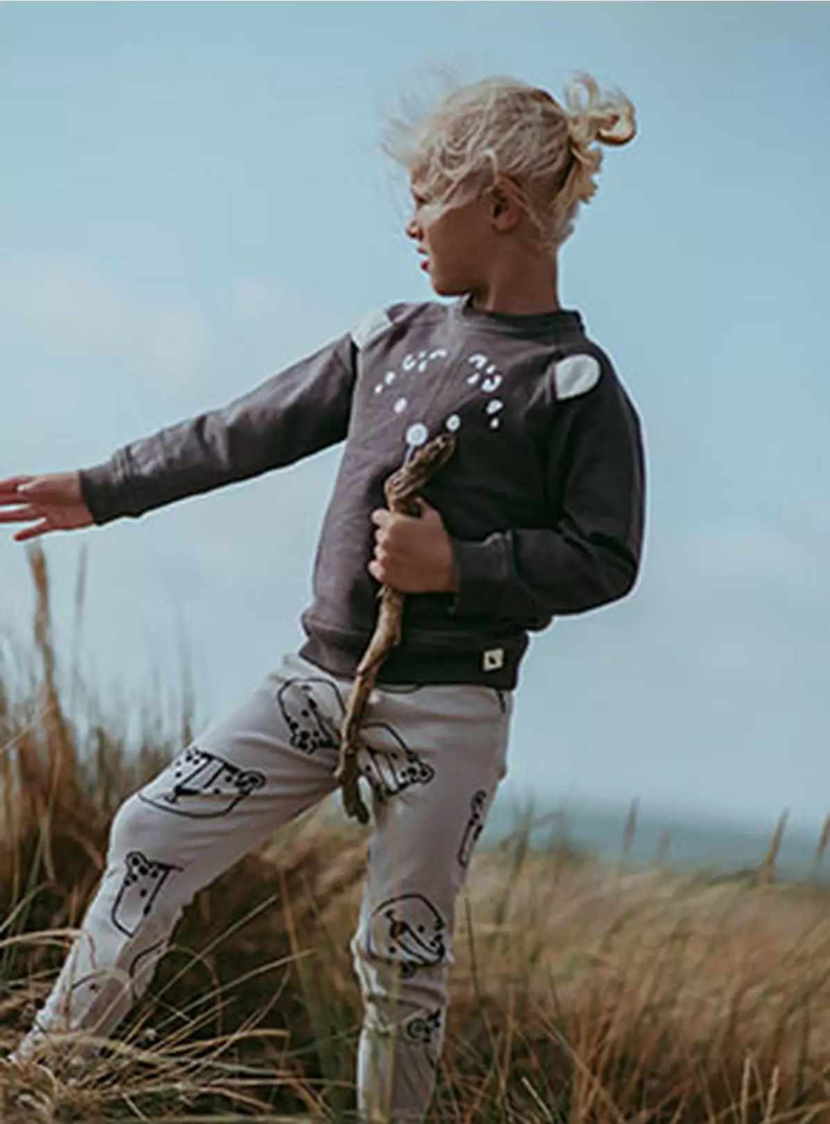 TURTLEDOVE LONDON Leopard Ears Sweatshirt 2-3 Years 4 TURTLEDOVE LONDON Leopard Ears Sweatshirt 2-3 Years - Image 2