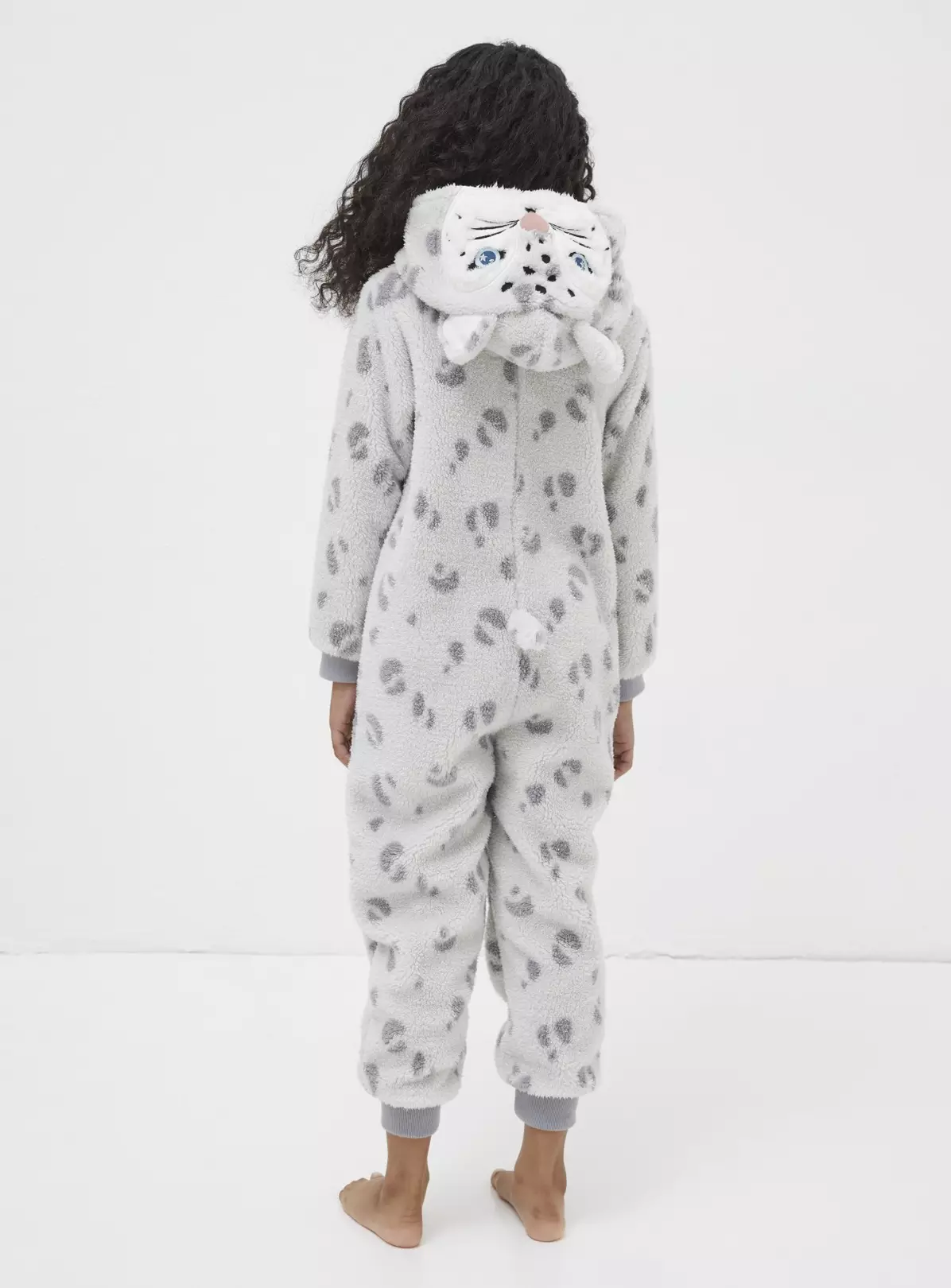 FATFACE Sadie Snow Leopard Onesie 4-5 Years 4 FATFACE Sadie Snow Leopard Onesie 4-5 Years - Image 2