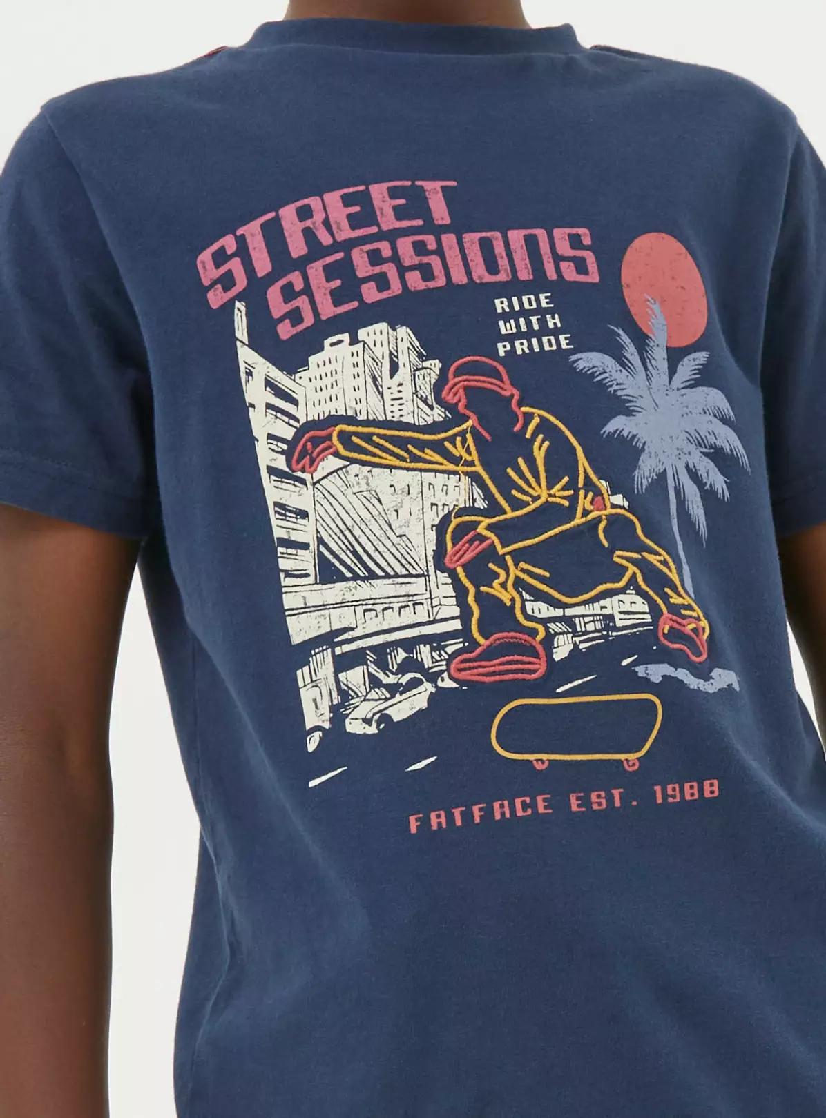 FATFACE Street Sessions Jersey T-Shirt 6-7 Years 6 FATFACE Street Sessions Jersey T-Shirt 6-7 Years - Image 4